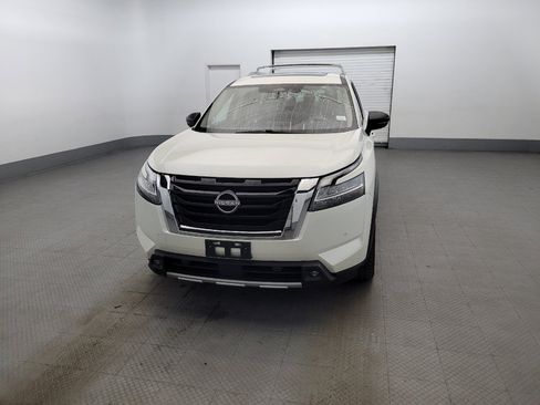 Used 2022 Nissan Pathfinder SL w/ SL Premium Package AWD/4WD image 15