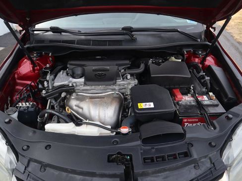 Used 2016 Toyota Camry XSE w/ Moonroof Package image 30