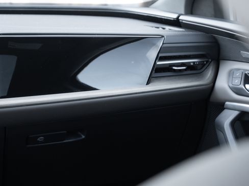 Certified 2025 Audi Q5 Premium Plus w/ Premium Plus image 15