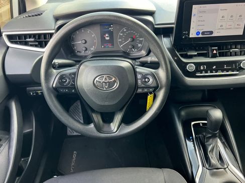 Used 2023 Toyota Corolla LE w/ Carpet Mat Package (TMS) image 15