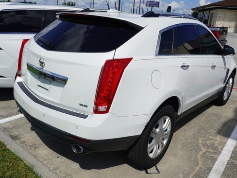 Used 2016 Cadillac SRX Luxury w/ Driver Awareness Package FWD image 5