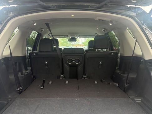 Used 2025 Honda Pilot EX-L image 31