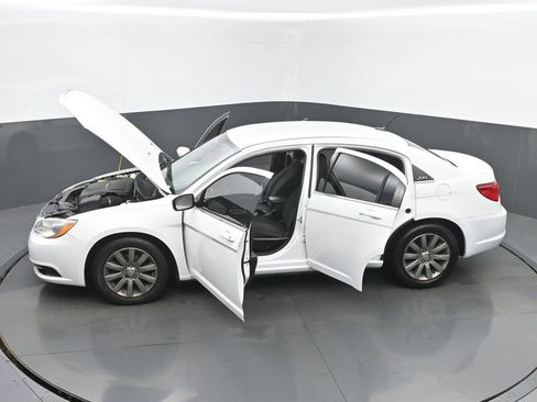 Used 2014 Chrysler 200 Touring image 61