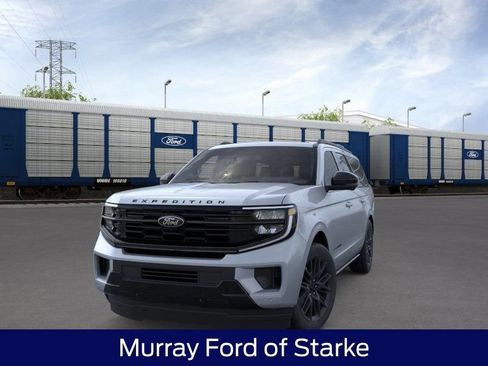 New 2026 Ford Expedition Max Platinum AWD/4WD image 2