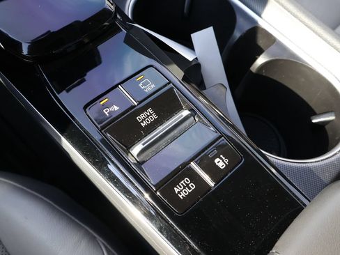 Used 2020 Hyundai Sonata Limited w/ Preferred Accessory Package FWD image 27