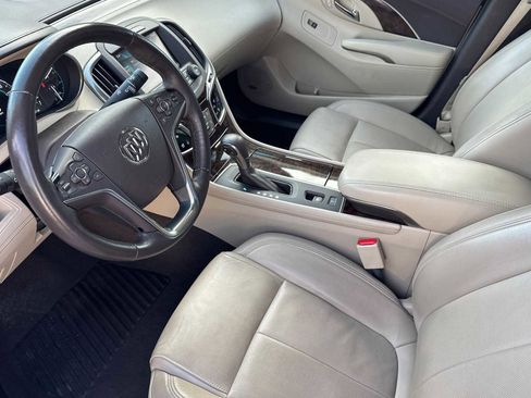 Used 2015 Buick LaCrosse Premium image 10