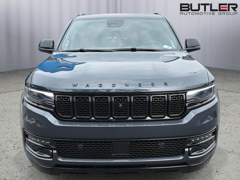 Used 2023 Jeep Wagoneer Series II w/ Convenience Group I AWD/4WD image 9