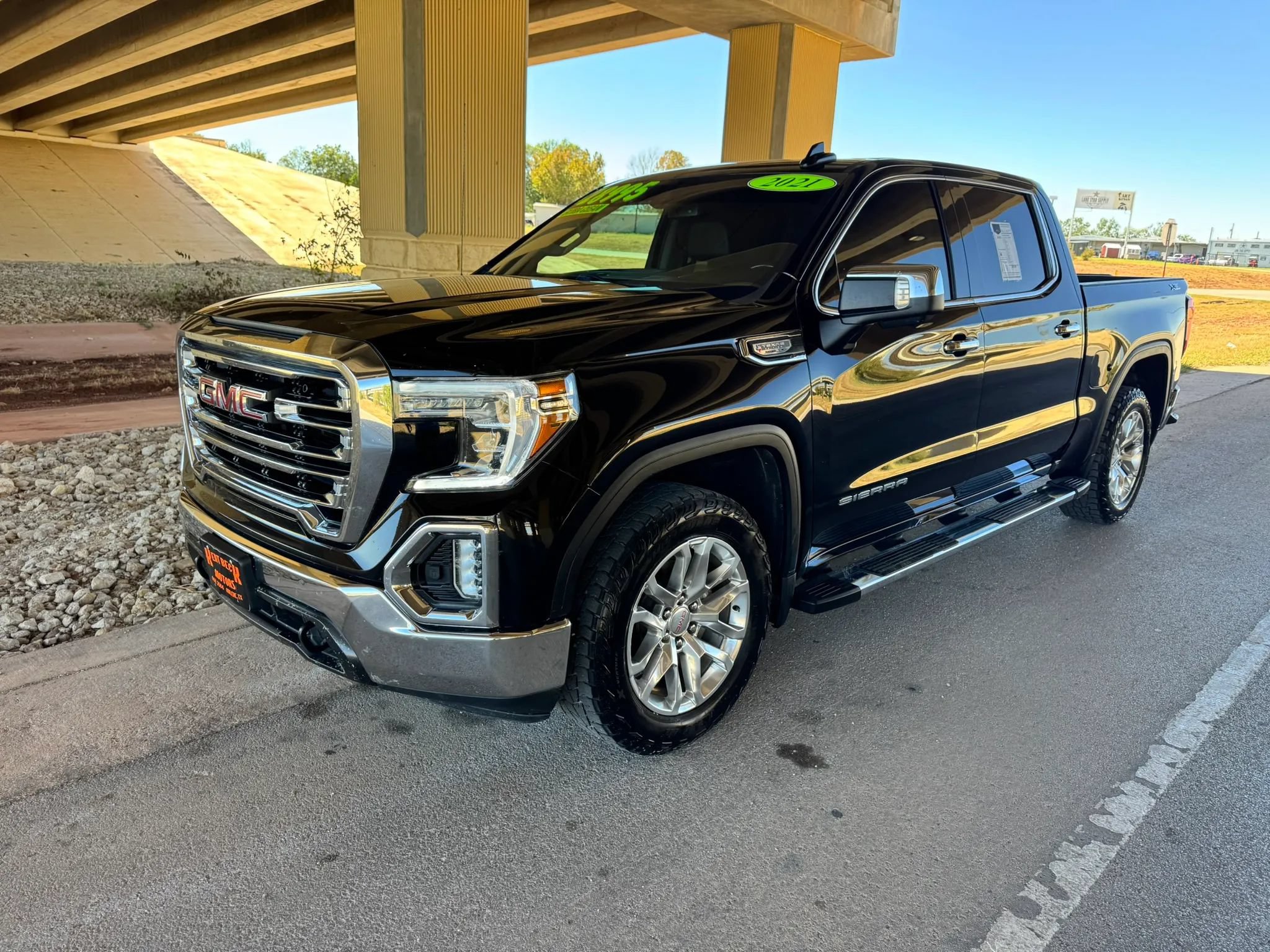 Used 2021 GMC Sierra 1500 SLT AWD/4WD image 7