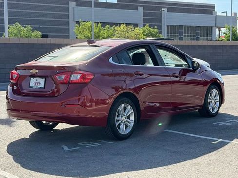 Used 2019 Chevrolet Cruze LT image 6