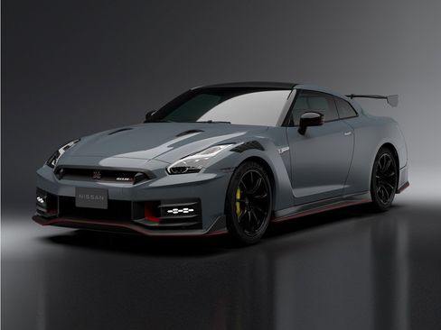 Used 2024 Nissan GT-R w/ Floor Mat Package AWD/4WD image 1