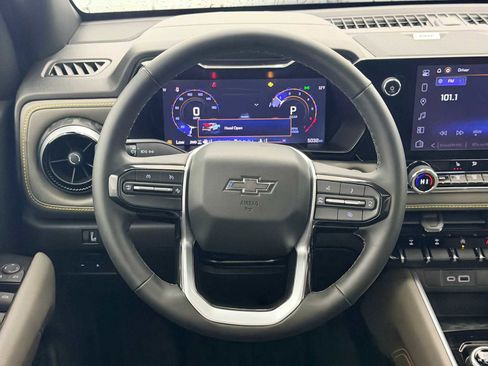 Used 2024 Chevrolet Colorado ZR2 w/ Technology Package image 23