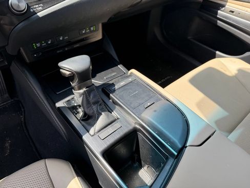Used 2021 Lexus ES 350 w/ Premium Package FWD image 14
