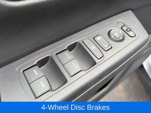 Used 2025 Honda CR-V EX image 18