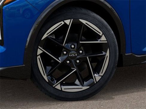 New 2025 Kia K4 GT-Line w/ GT-Line Sunroof Package image 9