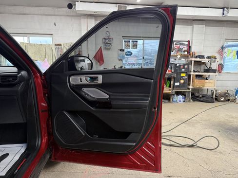 Used 2021 Ford Explorer ST w/ Equipment Group 401A image 30