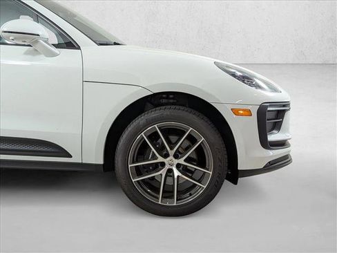 New 2025 Porsche Macan image 11
