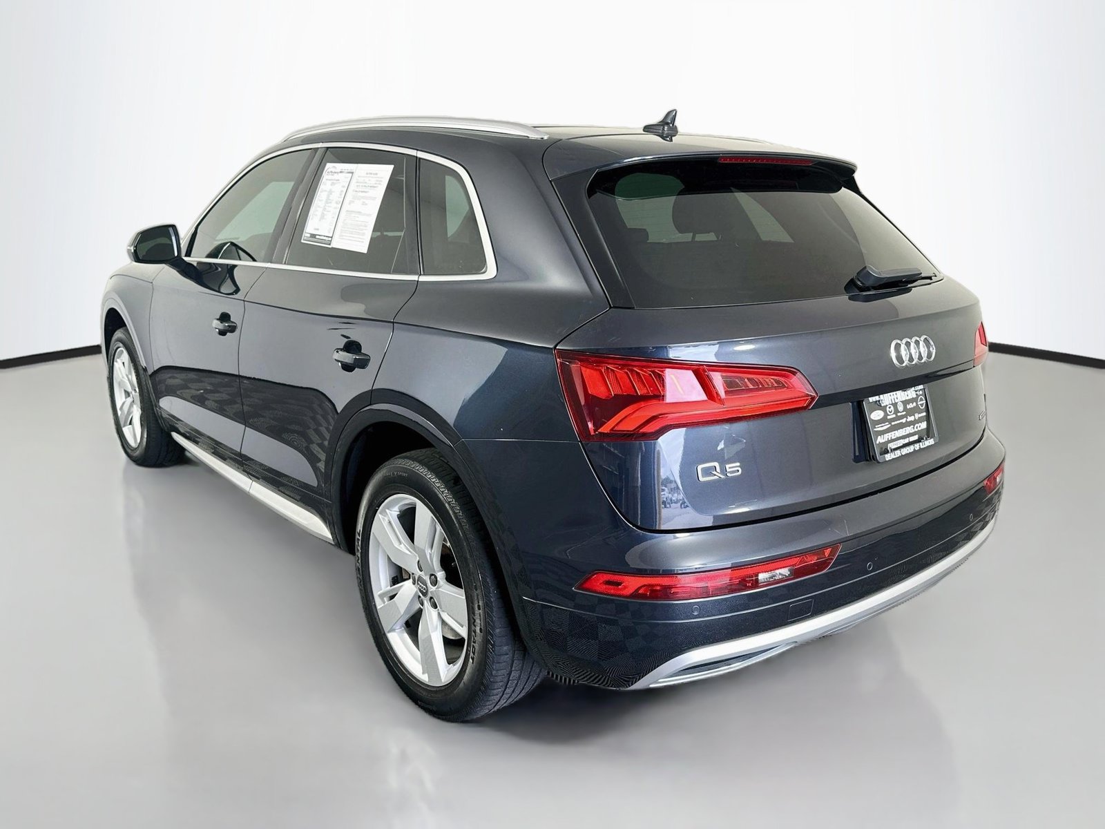 Used 2018 Audi Q5 2.0T Premium Plus w/ Premium Plus Package AWD/4WD image 5
