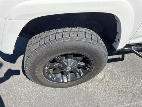 Used 2016 Toyota 4Runner SR5 AWD/4WD image 22