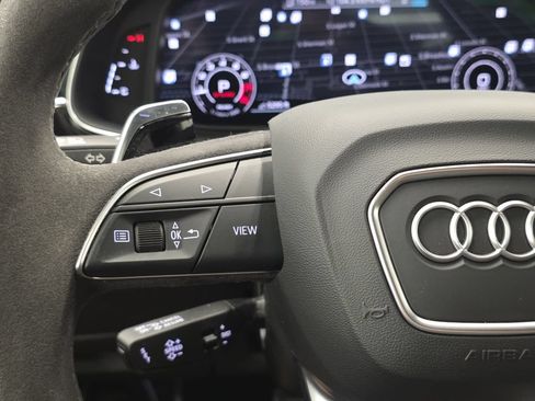 Used 2022 Audi RS Q8 AWD/4WD image 35
