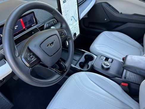 Used 2023 Ford Mustang Mach-E Premium image 4