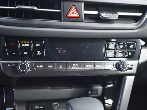 New 2026 Kia Seltos EX FWD image 28