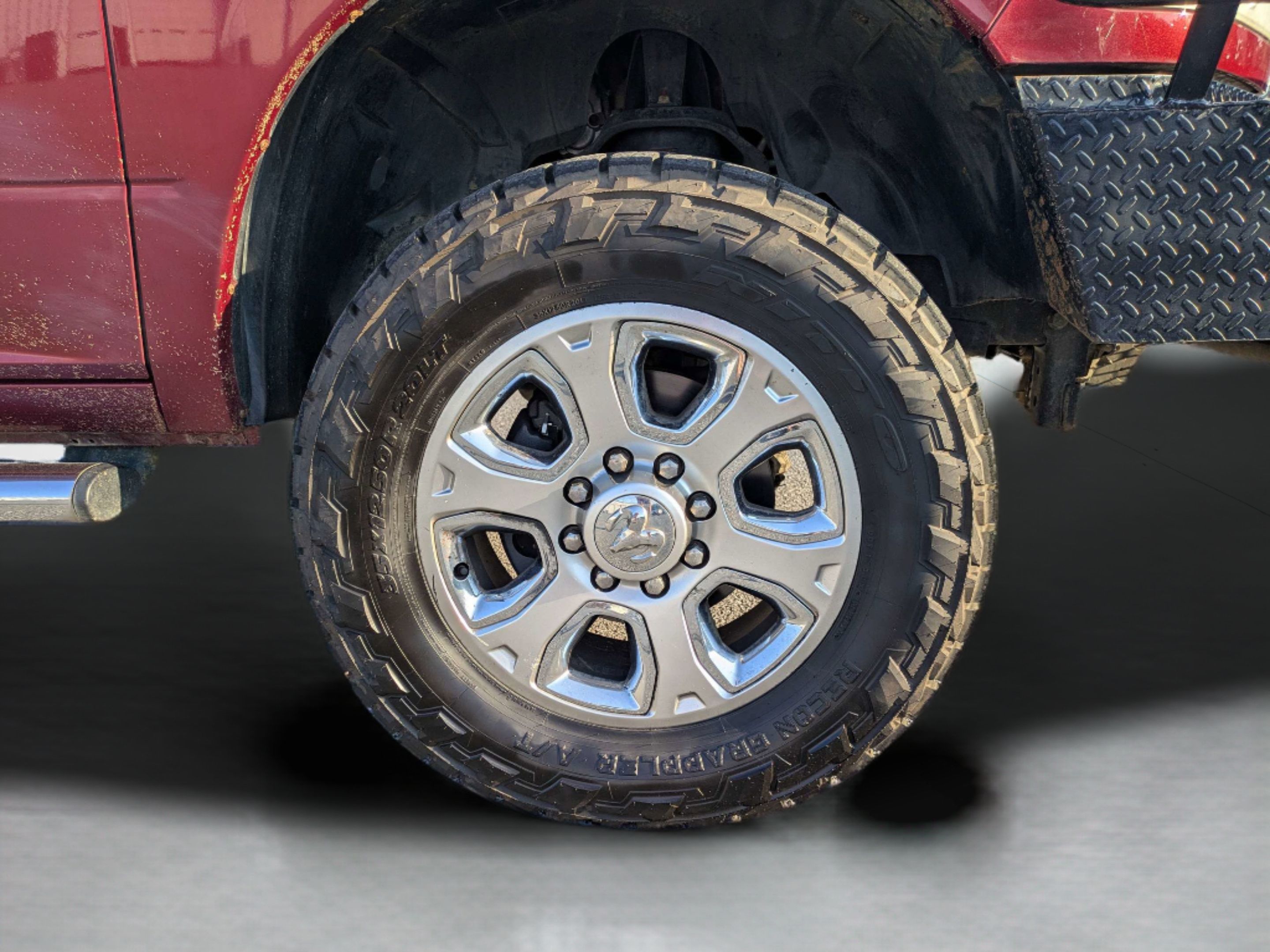 Used 2013 RAM 2500 Tradesman w/ Chrome Appearance Group AWD/4WD image 9