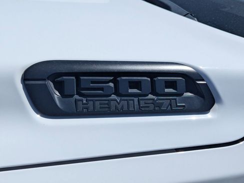 Used 2022 RAM 1500 Big Horn AWD/4WD image 13
