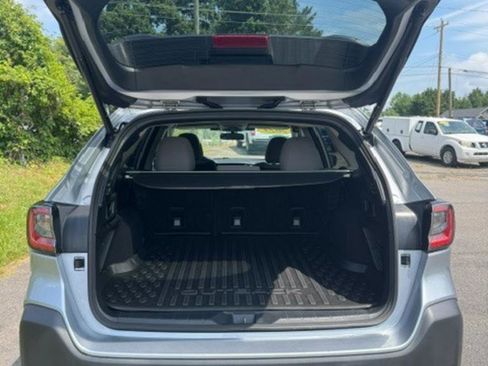 Used 2023 Subaru Outback Premium AWD/4WD image 17