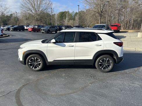 Used 2023 Chevrolet TrailBlazer LT w/ Convenience Package image 8