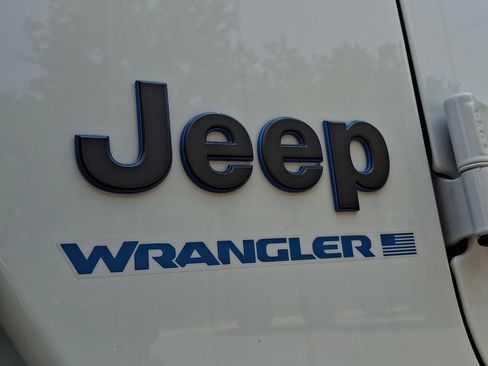 Certified 2023 Jeep Wrangler Unlimited Rubicon 4xe AWD/4WD image 29