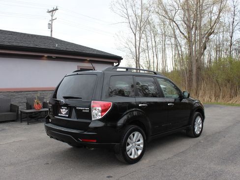 Used 2012 Subaru Forester 2.5X Premium AWD/4WD image 4