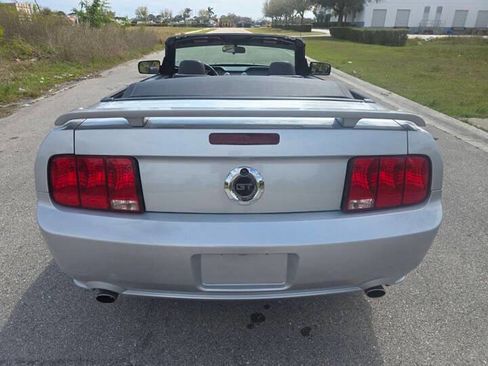 Used 2006 Ford Mustang GT Premium image 7