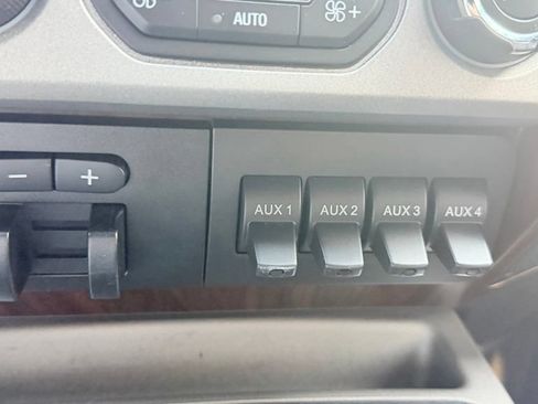 Used 2016 Ford F250 Lariat w/ Lariat Interior Package AWD/4WD image 29