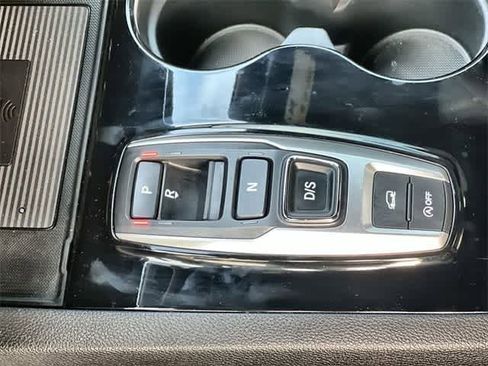 Certified 2022 Honda Pilot Black Edition image 16