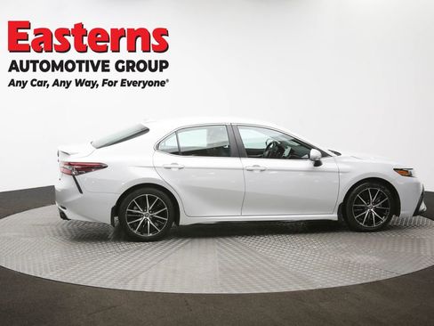 Used 2023 Toyota Camry SE image 43