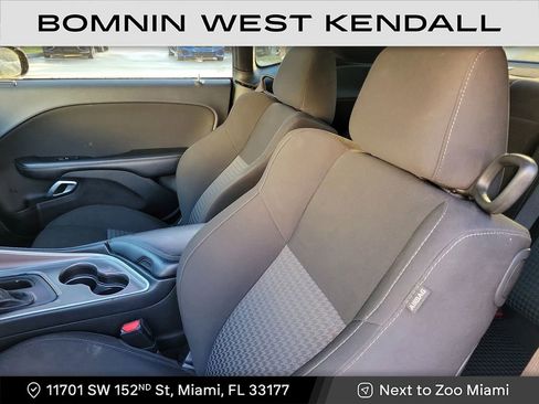 Used 2022 Dodge Challenger GT image 11