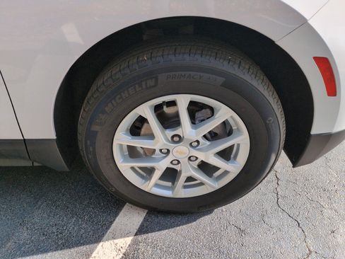 Used 2023 Chevrolet Equinox LS w/ Driver Confidence II Package image 10