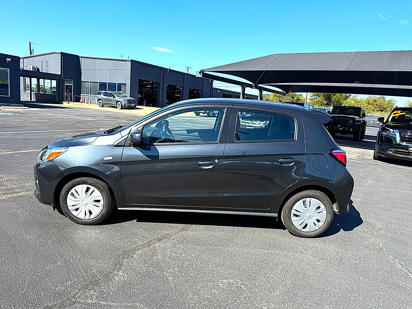 Used 2024 Mitsubishi Mirage ES FWD image 3