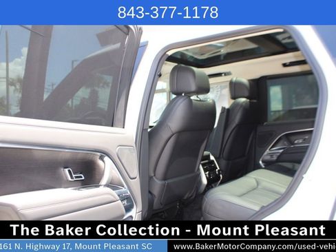 Used 2024 Land Rover Range Rover SE AWD/4WD image 23