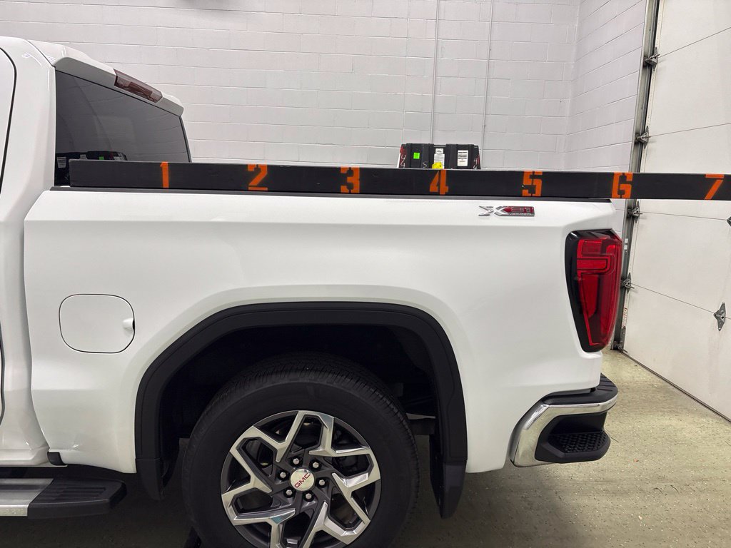 Used 2025 GMC Sierra 1500 SLT w/ SLT Premium Package AWD/4WD image 13