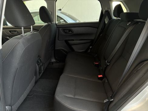 Used 2024 Nissan Rogue S AWD/4WD image 20