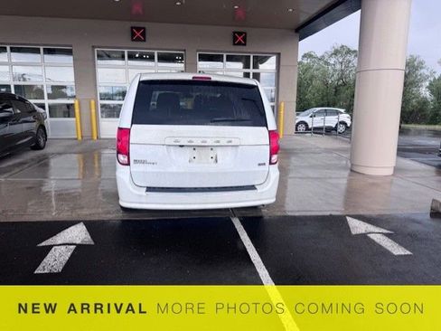 Used 2019 Dodge Grand Caravan SE FWD image 7
