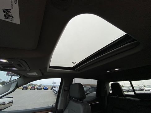 Used 2024 GMC Sierra 1500 Denali w/ Denali Reserve Package image 25