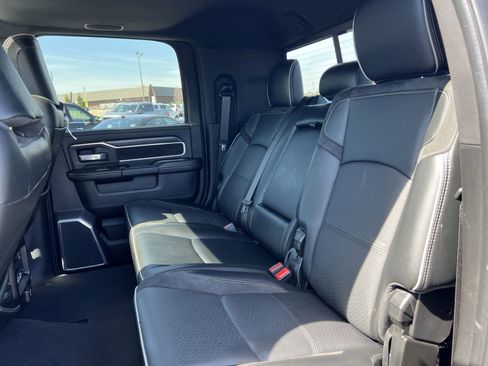 Used 2024 RAM 2500 Laramie w/ Night Edition image 33