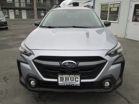 Used 2024 Subaru Outback Premium image 2