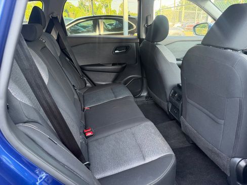 Used 2023 Nissan Rogue SV FWD image 10