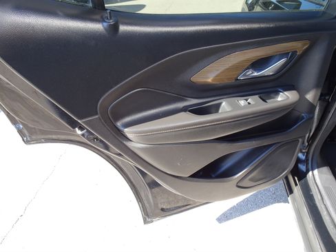 Used 2019 GMC Terrain SLE w/ Black Edition FWD image 14