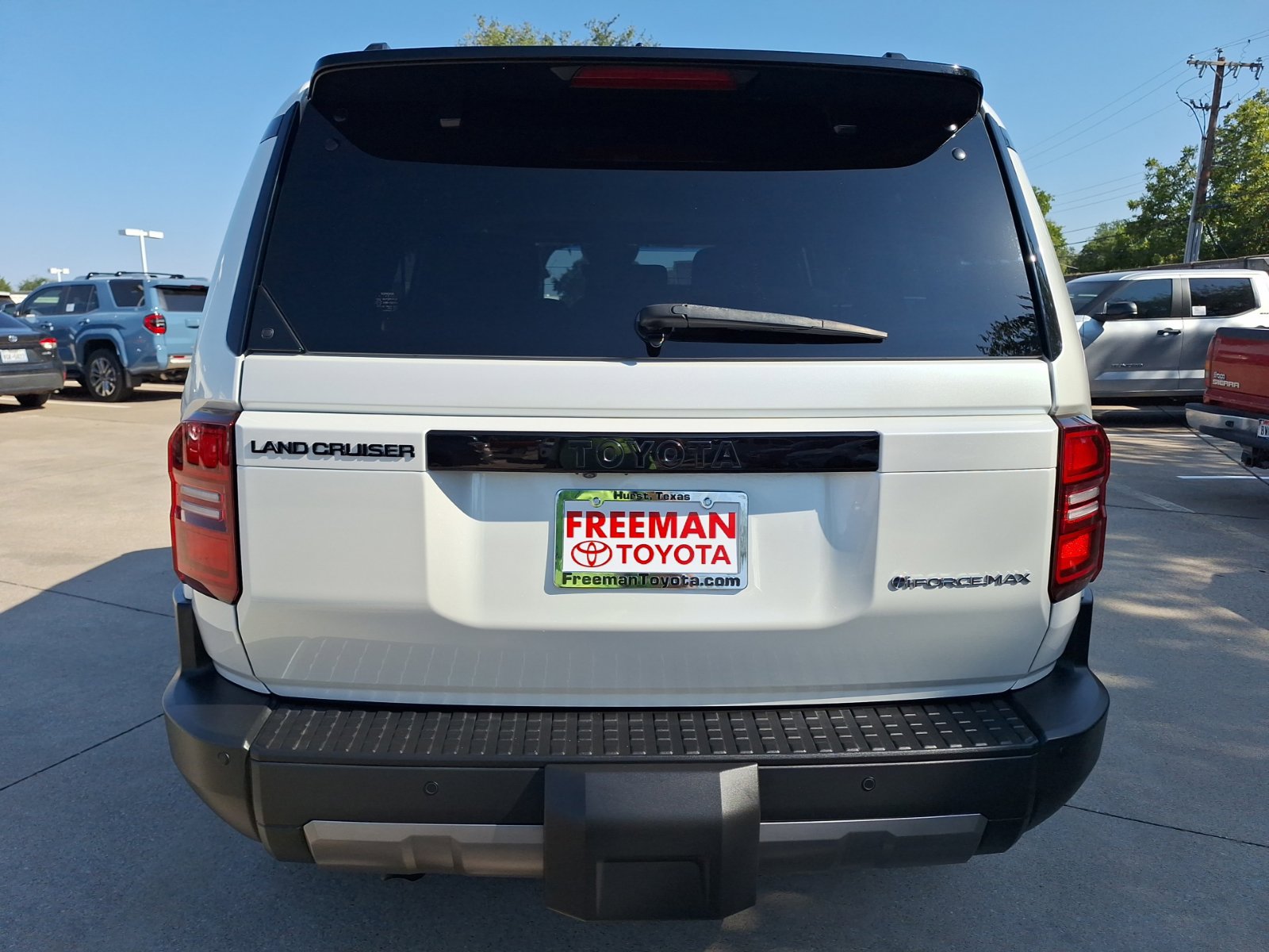 Used 2024 Toyota Land Cruiser w/ Premium Package AWD/4WD image 5