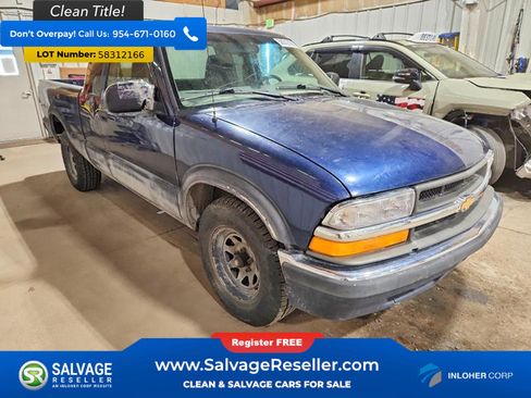Used 2000 Chevrolet S10 Pickup LS w/ Preferred Equipment Group RWD image 5