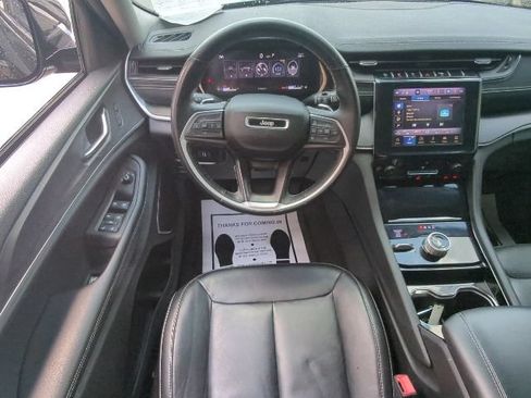 Certified 2021 Jeep Grand Cherokee L Limited AWD/4WD image 8